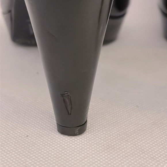 Antonio Melani Helena Black Patent Leather Pumps Size 9 - EUC - Picture 9 of 14